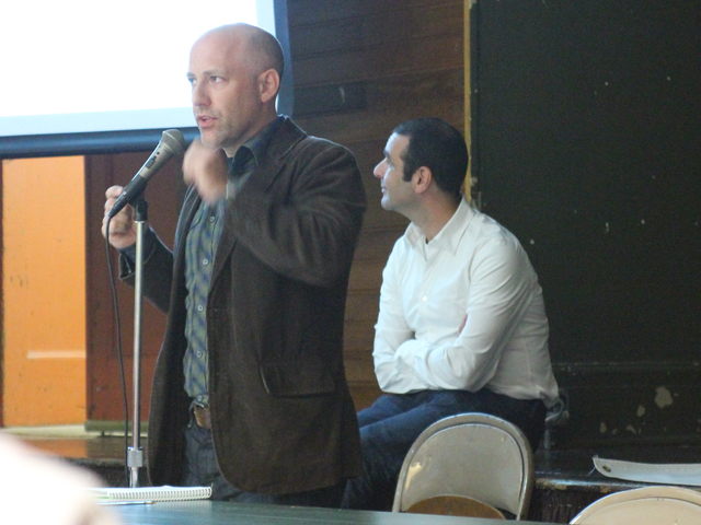 <p>Donovan Finn details the changes each development plan would bring to Flushing Meadows Corona Park at a town hall meeting on Oct. 1, 2012.</p>
