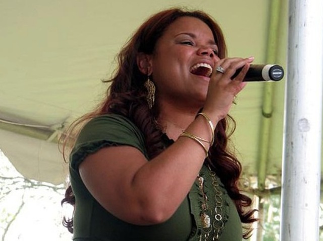 <p>"American Idol" competitor Kimberley Locke, seen here performing at the Richmond County Fair on Staten Island in 2006, will appear at the Friends of Firefighters fifth annual Fall Fundraiser Tuesday night, Oct. 16, 2012. Locke finished in third place in the 2003 "American Idol" competition.</p>
