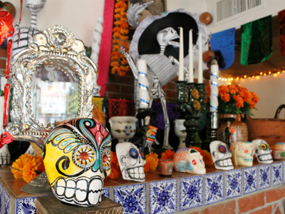 <p>A Day of the Dead shrine.</p>
