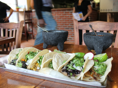 <p>The restaurant's tacos are popular.</p>
