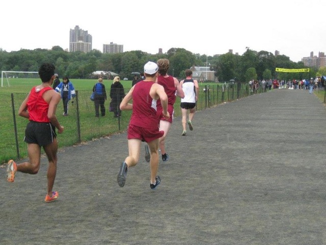 <p>The New School has intercollegiate men's basketball and women's and men's cross-country running teams.</p>
