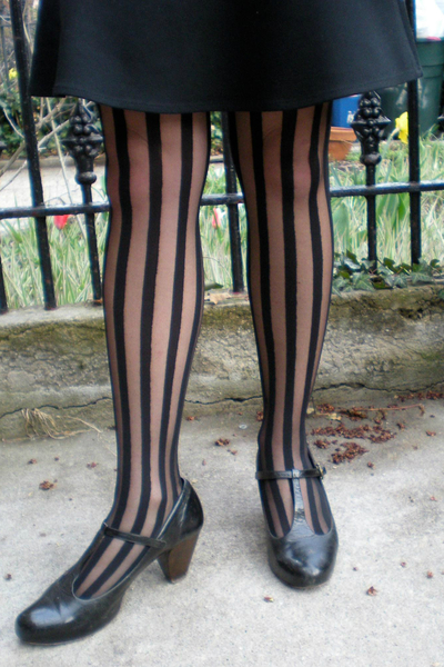 <p>King, 32, has personally collected over 500 pairs of tights of different patterns and colors for over a span of seven years before she turned her passion into a full-time job, selling them online.</p>
