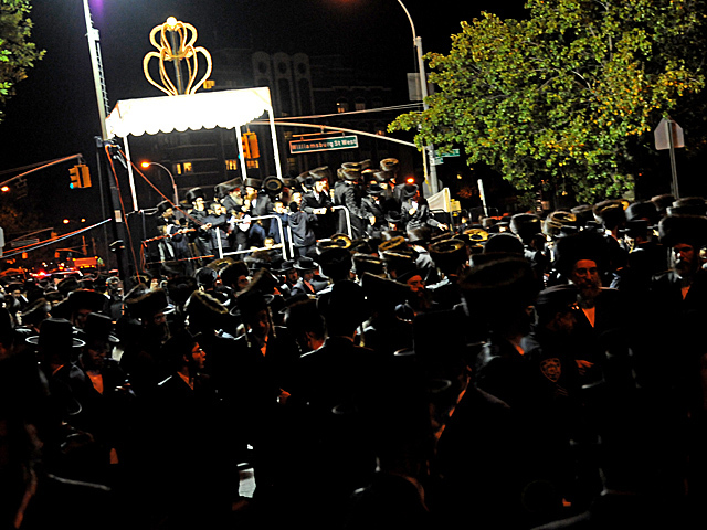 <p>After the wedding thousands of Hasidic Jews head down to the Brooklyn Navy Yard for the wedding reception, Oct. 17, 2012.</p>
