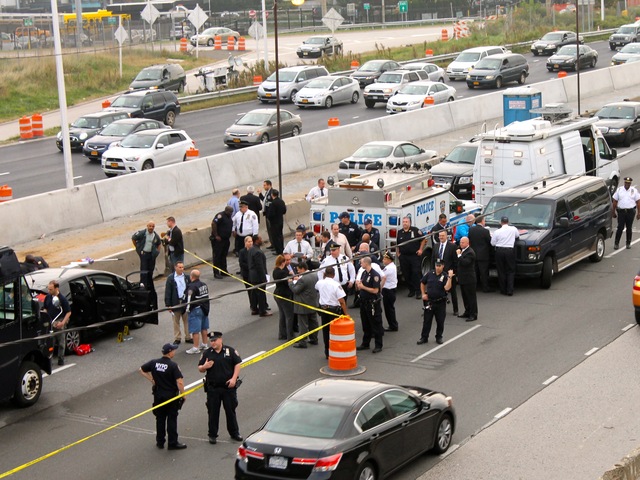 <p>Cops shot and killed a man on the Grand Central Parkway on Oct. 4, 2012.</p>
