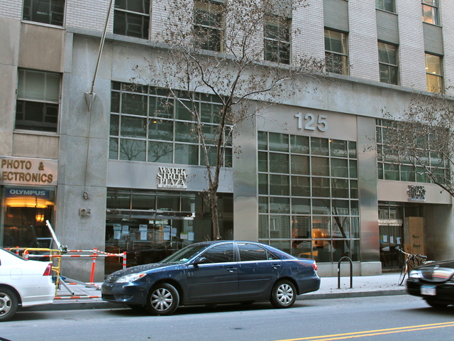 <p>125 Maiden Lane, where US Fund for Unicef has offices for some 200-employees, has been closed by flood damage since Hurricane Sandy.</p>
