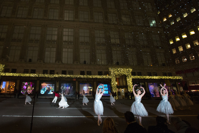 <p>A performance by American Ballet Theatre Dancers featured the opening of the windows at Saks Fifth Avenue</p>
