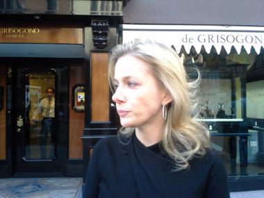 A security guard at De Grisogono, a Madison Avenue jewelry store, was attacked Wednesday afternoon.