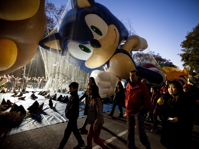 <p>Hundreds of people enjoyed the Macy's Thanksgiving Day balloons being inflated on Nov. 21st, 2012.</p>

