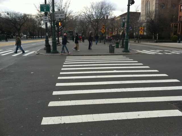 <p>The intersection of Utica Ave. and Eastern Parkway, where a 9-year-old was hit by a livery cab on Dec. 22, 2012.</p>

