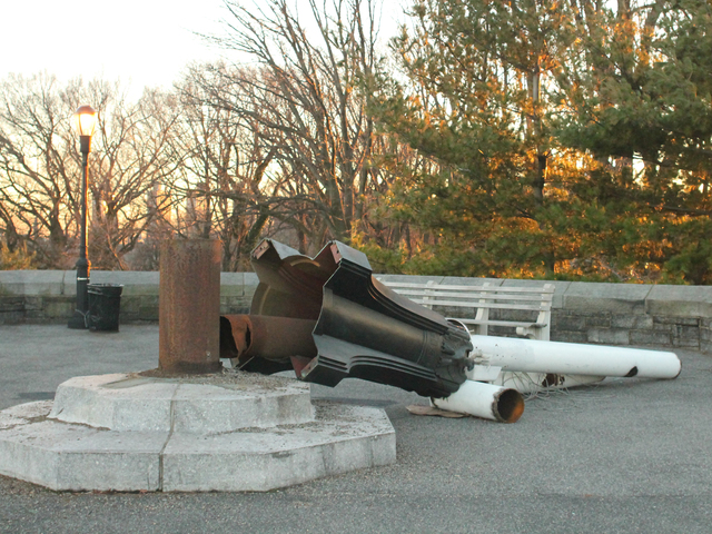 <p>Fort Tryon park's flagpole was downed by Hurricane Sandy.</p>
