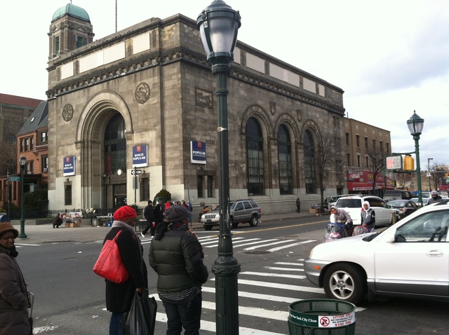 <p>Utica Avenue and Eastern Parkway, where a 9-year-old was hit by a livery cab on Dec. 22, 2012.</p>
