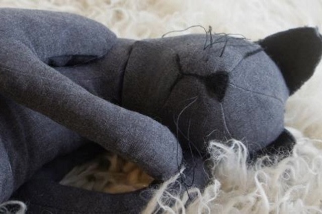 <p>This 'Lapcat' is among the items being sold by Starling Brood.</p>
