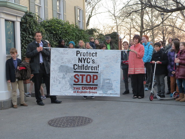 <p>Dozens of children protested the East 91st Street Marine transfer station in front of Gracie Mansion on Thursday, Dec. 13, 2012.</p>
