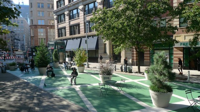 <p>Proponents of the plaza posted a picture of Manhattan's Bogardus Plaza as an example of other DOT plazas.</p>
