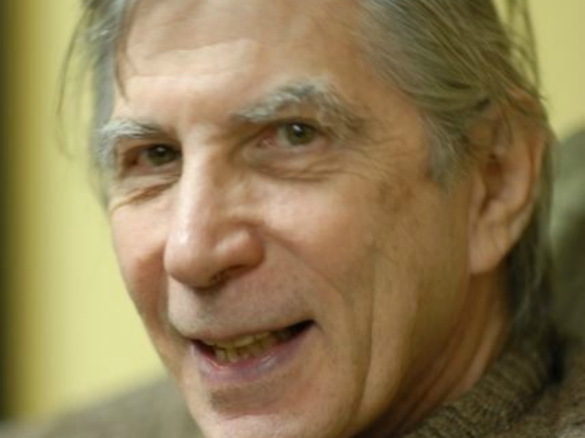 <p>Ralph Charell is suing his ex, accusing her of tossing him out of her apartment because he ruined the pad's feng shui.</p>
