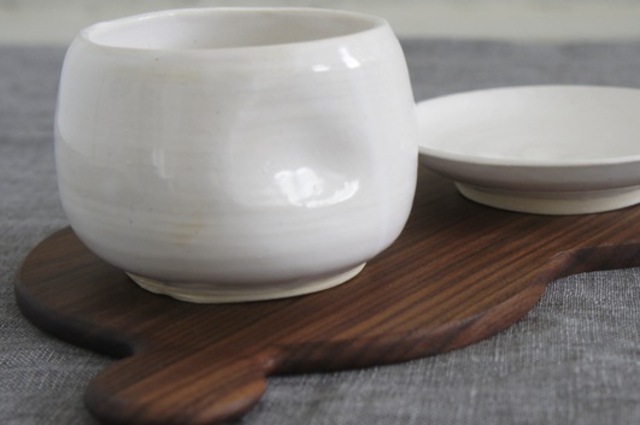 <p>This 'Platonic Forms' tea set is among the wares designed and sold by Starling Brood.</p>

