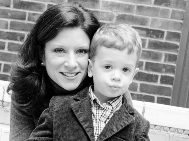 <p>Kim Janulewicz recently bought popular parenting blog 'A Child Grows in Brooklyn' with business partner, Nicole Horne.</p>
