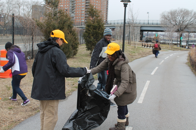 <p>More than 50 people left the armory and headed over to Harlem River Park to pick up trash as a part of the <a href=