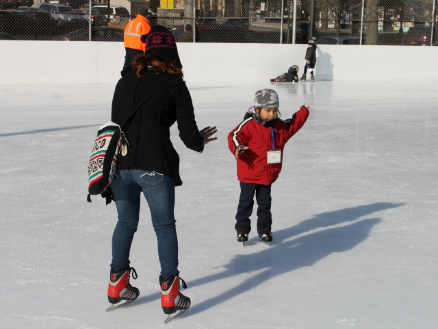 <p>Genesis Suastegui, 4, learns to skate with her mother, Yvette Cardenas.</p>
