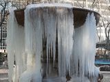 New Yorkers Brace As Cold Snap Hits City