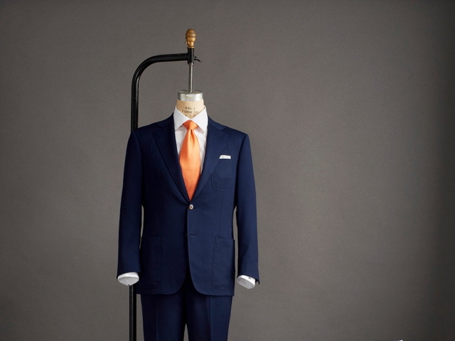<p>The new suit-luggage combo includes a wrinkle-resistant suit, two additional pants, three extra shirts, three ties, a pair of leather shoes and belt.</p>
