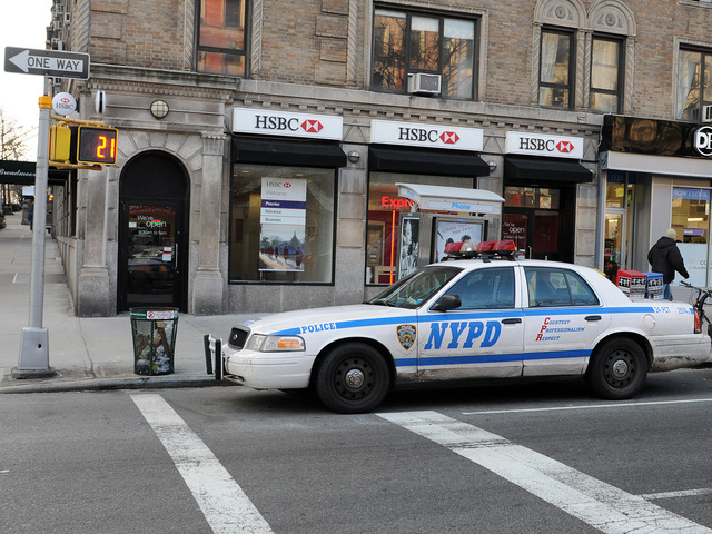 <p>The bandit first allegedly tried to rob an HSBC bank at Broadway and 102nd Street on Jan. 23, 2013.</p>
