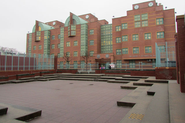 <p>P.S. 92 is one of Corona's overcrowded schools, yet still performs well.</p>
