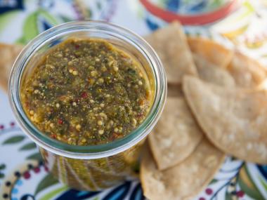 January 3, 2013 - Cindy List makes a hot sauce with a unique blend of chiles, peaches, honey and spices and she is about to take her sauces to the Brooklyn marketplace.