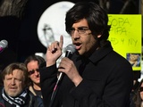 Following Suicide, Neighbors Recall Web Genius as Reclusive