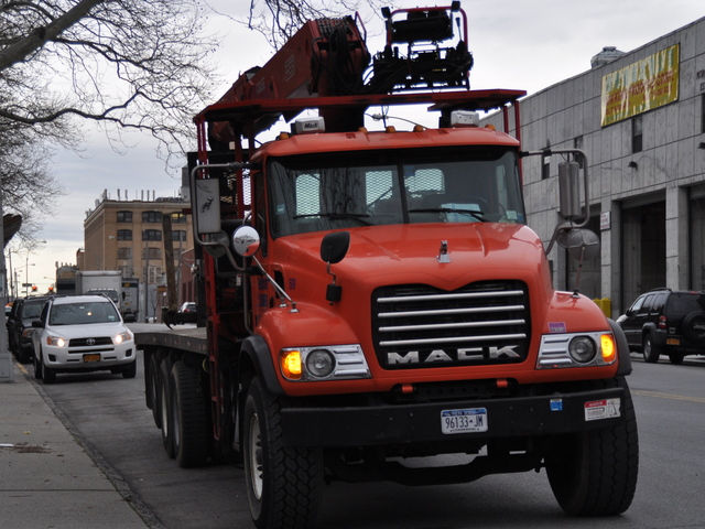 <p>A truck driver on Morgan Avenue said the rules prohibiting truck idling and traffic on Maspeth Avenue could be difficult to follow for many who slept in their trucks or had to make deliveries.</p>
