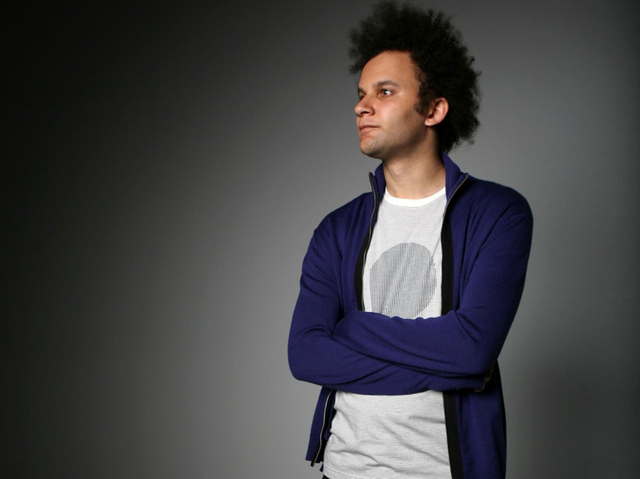<p>Tyondai Braxton (Battles) joins Extra Life for their final gig on Saturday night at 285 Kent Ave.</p>
