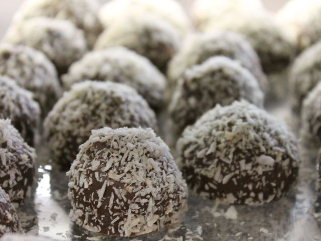 <p>Shelves at the Metropolitan Avenue chocolatier are stocked with both familiar and unique chocolate treats: peanut butter cups, cashew bark, tangerine cr&egrave;me, almond clusters and marzipan truffles.</p>
