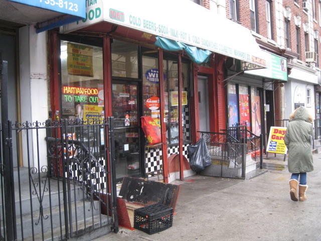 <p>Police say the basement of this Prospect-Lefferts Gardens grocery store acted as an illegal gambling den in July, taking horse-racing bets.</p>
