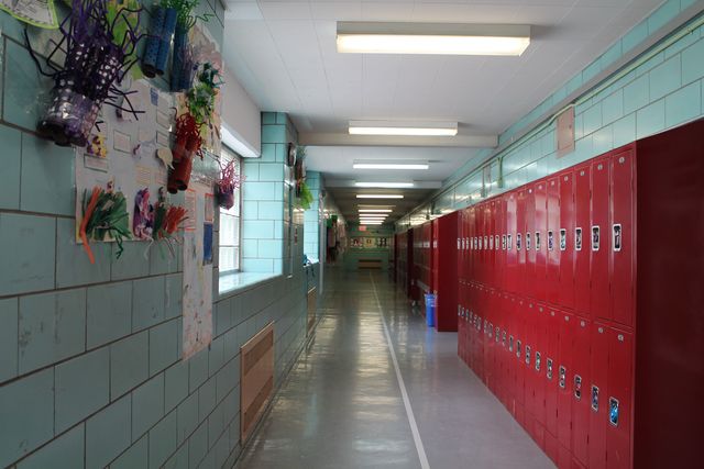 <p>The hallways of the Center School. The school shares a gym, cafeteria and auditorium with P.S. 9, which is housed in the same building.&nbsp;</p>
