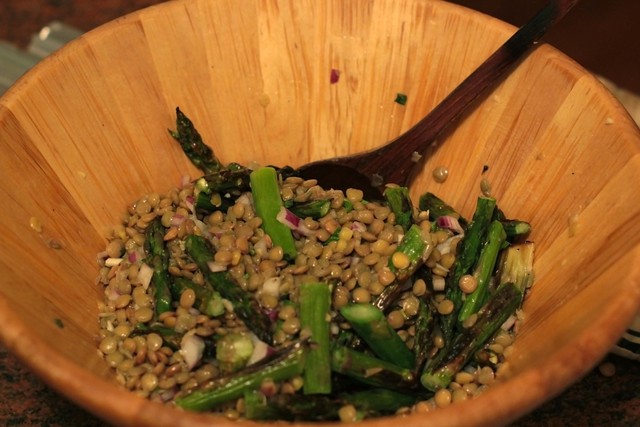 <p>The lentil salad gets a lift from red wine vinegar and the hint of licorice from tarragon.</p>
