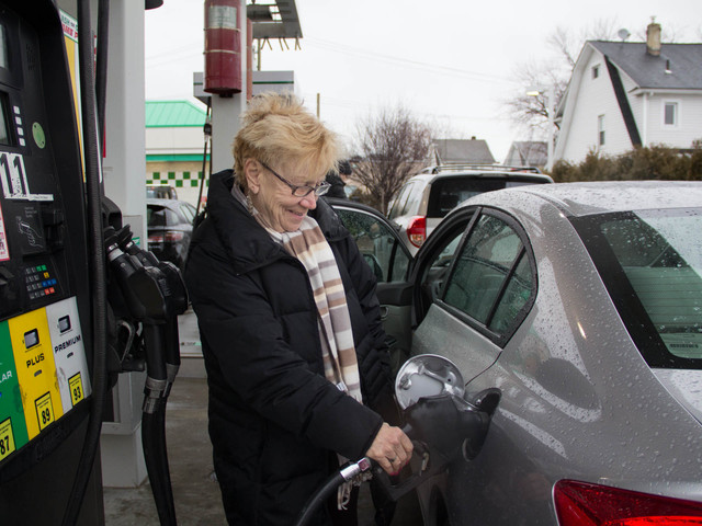 <p>Loretta Abbrascato, 55, filled up her car at the Hess gas station on Hylan Boulevard before Winter Storm Nemo hit.</p>
