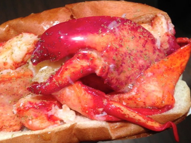<p>The lobster roll from Luke's Lobster.</p>
