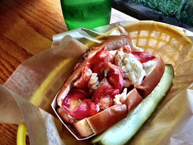 <p>The lobster roll from Luke's Lobster.</p>
