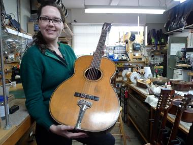 Retrofret Vintage Guitars will host a book signing for "Kalamazoo Gals," about the women who built Gibson guitars.