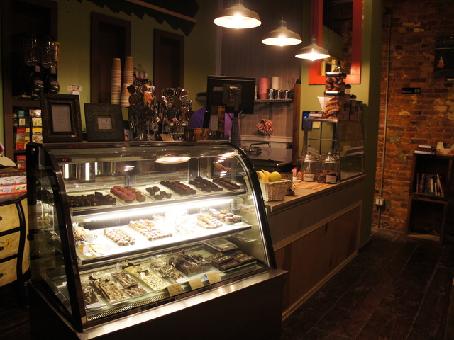 <p>Park Place Cafe, a new kosher coffee house just steps from Franklin Avenue in Crown Heights, offers handmade Belgian chocolates alongside Cholov Yisroel lattes.</p>
