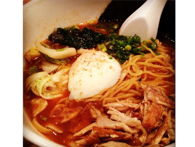 <p>@002Houston: Spicy miso ramen at award winning #NYC restaurant Momofuku - CVM & BA #002houston #foodie #noodles #yum</p>
