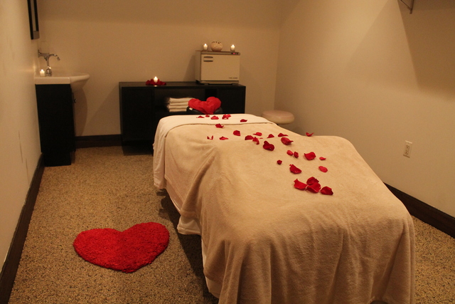 <p>Pure Spa and Salon at 40-15 Queens Blvd. in Sunnyside, is offering a number of deals and specials for Valentine&rsquo;s Day, including couples massage packages.</p>
