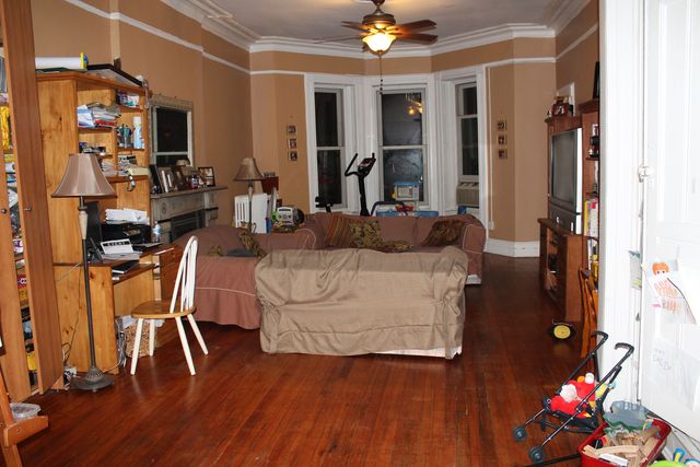 <p>The living room became Ezra's sleeping room at night so as to make room for the family's au pair.&nbsp;</p>
