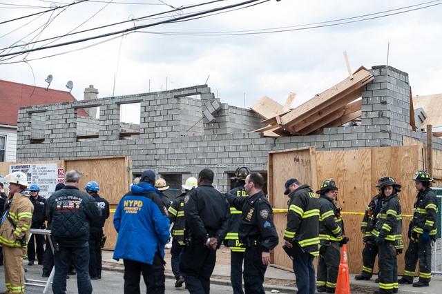 <p>Two workers were injured in a building collapse on East 95th Street in Canarsie on March 22, 2013.</p>

