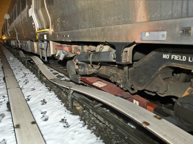 <p>MTA crews were trying to quickly repair nearly 4,000 feet of damaged track after an LIRR train fell of the rails.</p>
