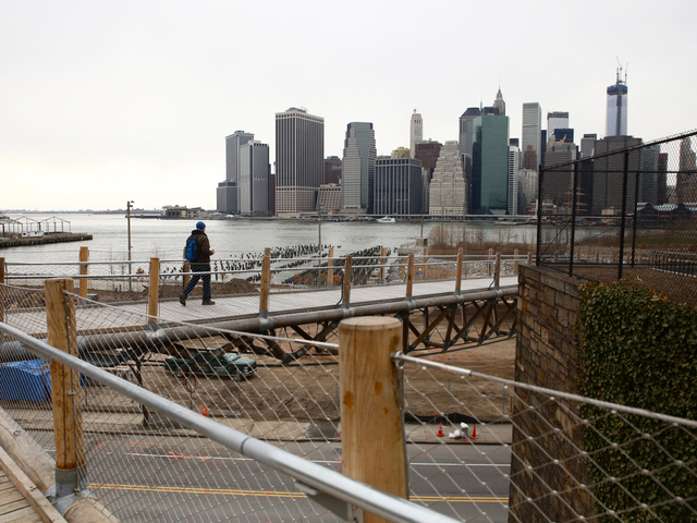<p>Squibb Bridge provides sweeping views of the Lower Manhattan skyline.</p>
