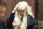 Amanda Bynes Plans to Sue NYPD After Bong-Throwing Arrest