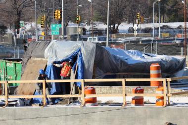 A new entrance to the Briarwood subway station has been delayed until March 2013.