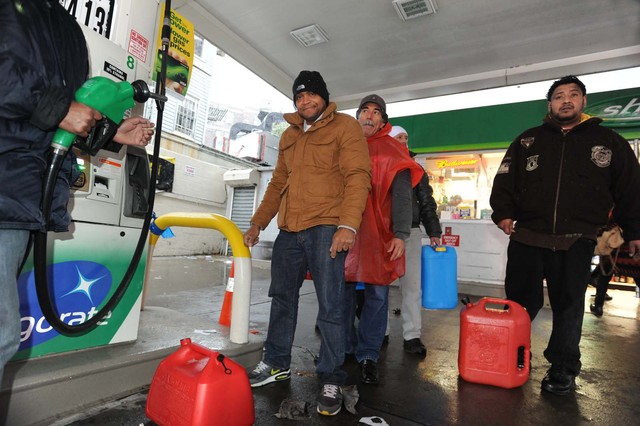 <p>People took their gas cans to a BP station in Williamsburg.</p>

