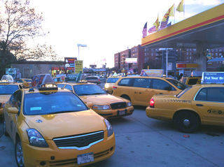 <p>A DNAinfo reporter is denied access to a Shell gas station selling fuel to only yellow cabs on Northern Blvd., in Queens on Nov. 9, 2012.</p>
